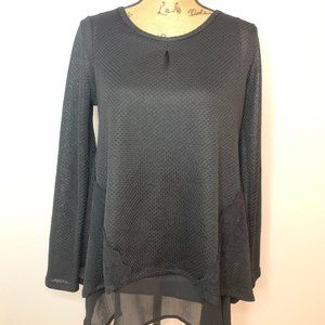 BLACK LONG SLEEVED SWEATER
